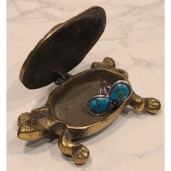 Brass Turtle Trinket with Hinged Box Pill Box Jewelry Holder Made In England EUC - Picture 8 of 11